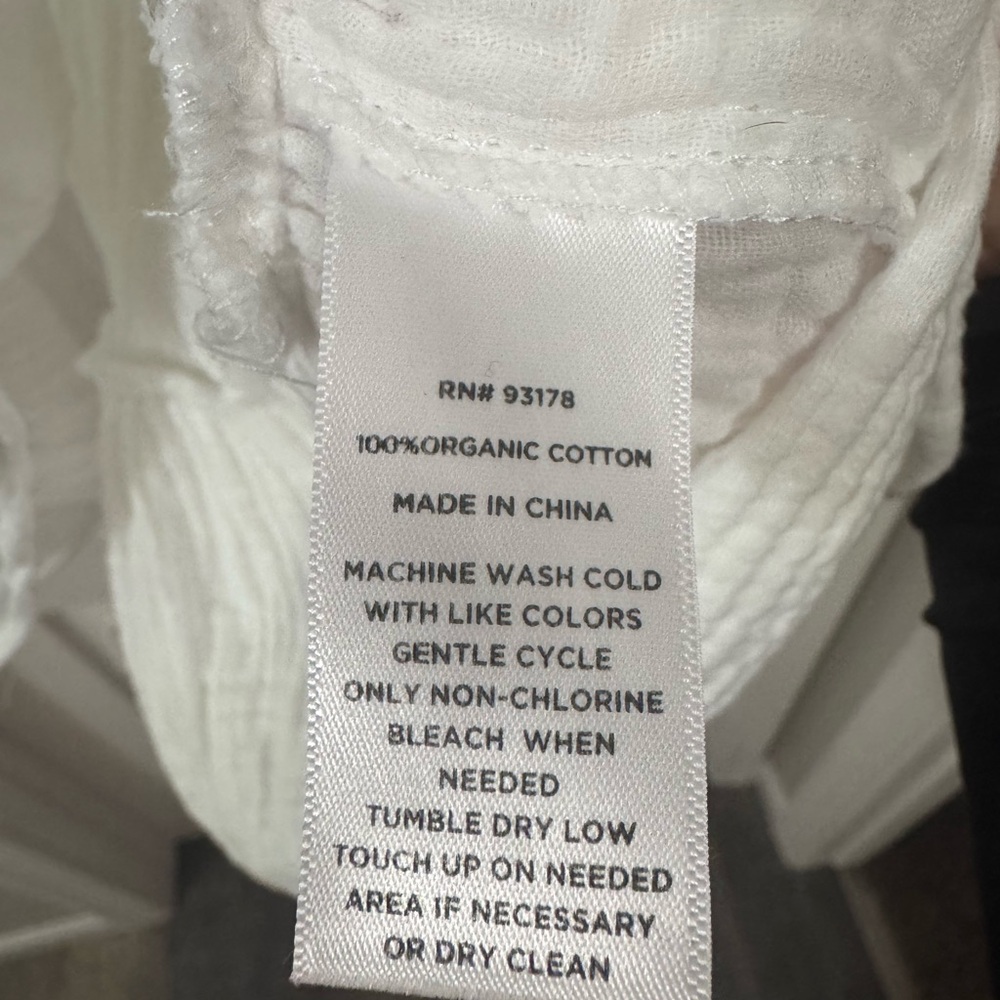 Magaschoni White V-Neck Dress - Picture 3 of 10